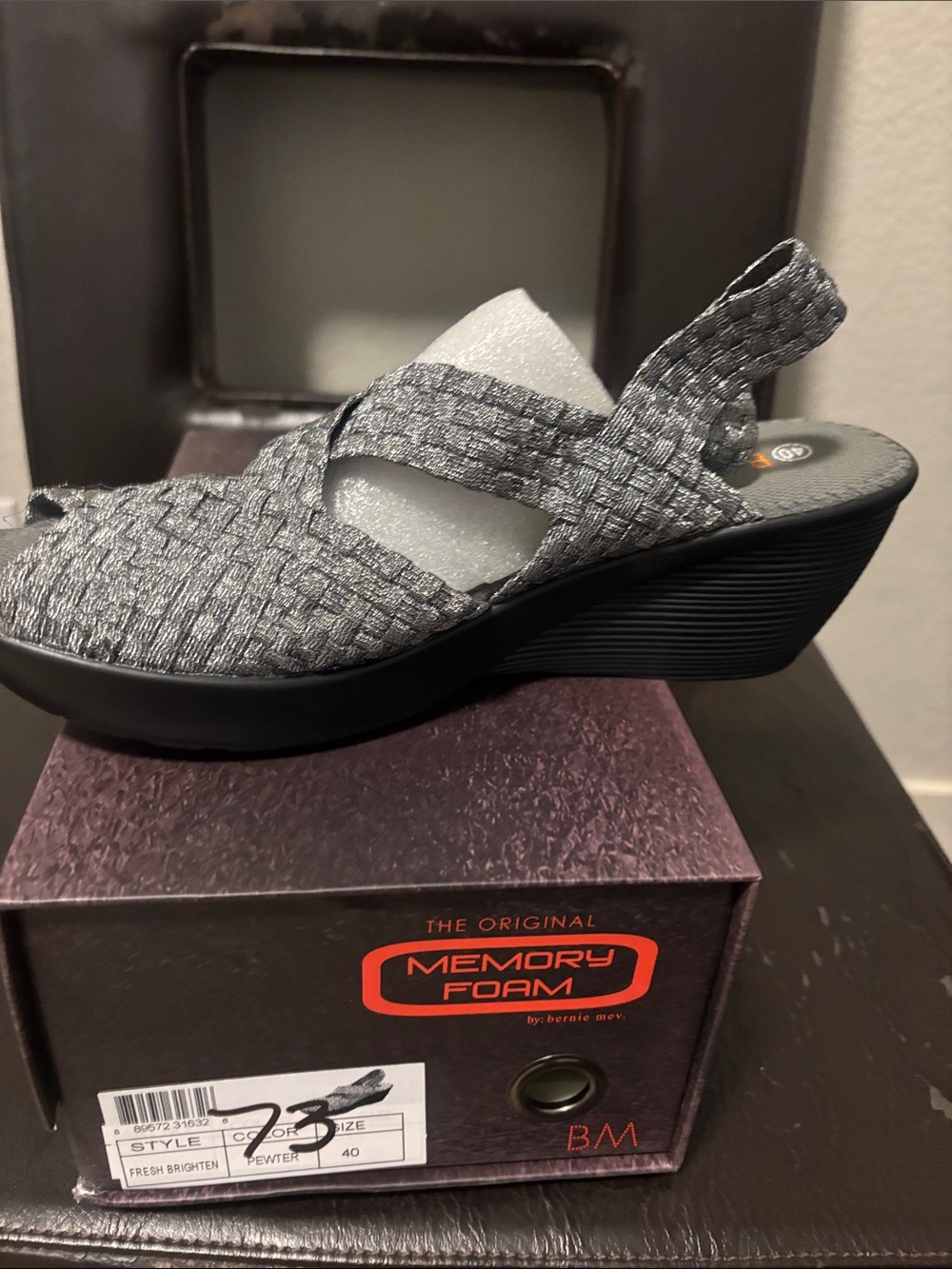 NWB Bernie Mev Fresh Brighten Women’s Wedge Sandal. EU 40. US 9